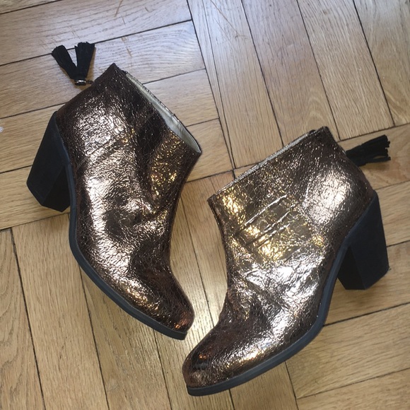 Metallic Gold Booties - Picture 1 of 6